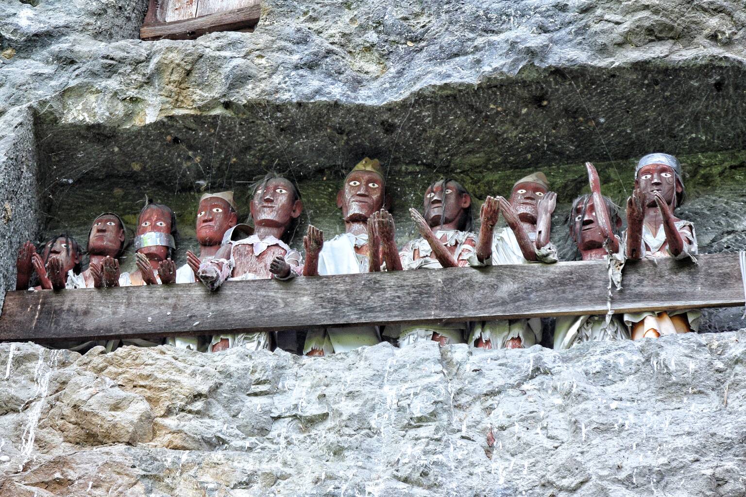 Toraja Ritual Toraja Funeral Rites: Traditions and Ancestral Symbols - Terra Cultura