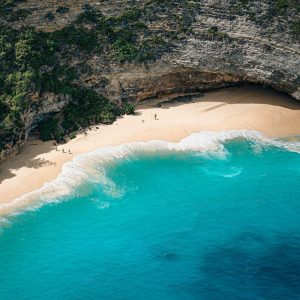 TC-007 — Edge of the Island