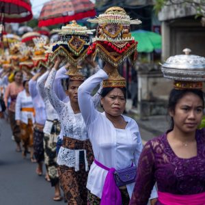 TC-021 — The Procession