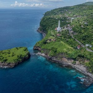 TC-095 — A Coast Unfolding