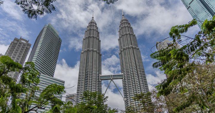 Kuala Lumpur: between urban verticality and living memory