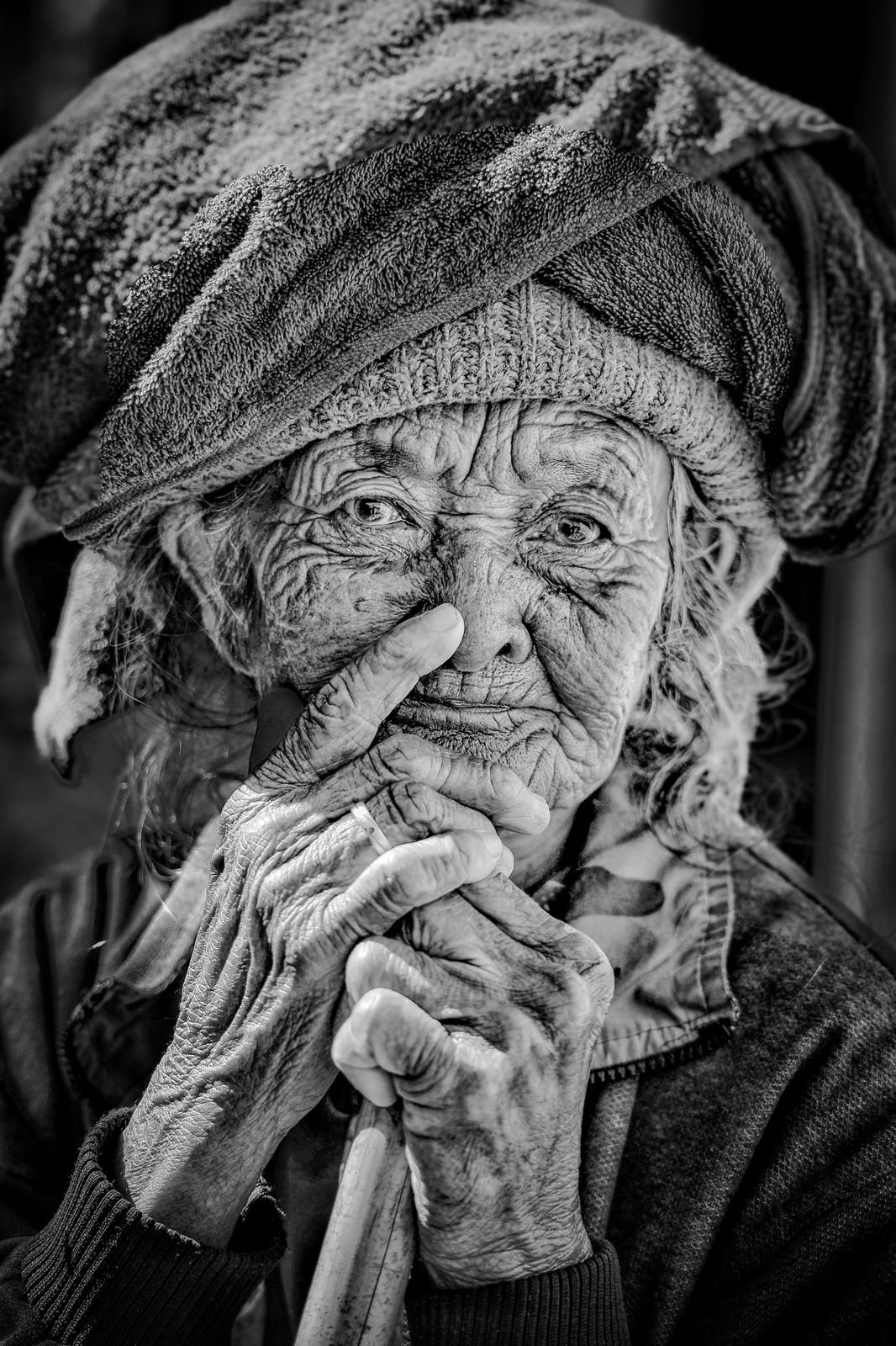 TC-156 — Lines of Time - B&W